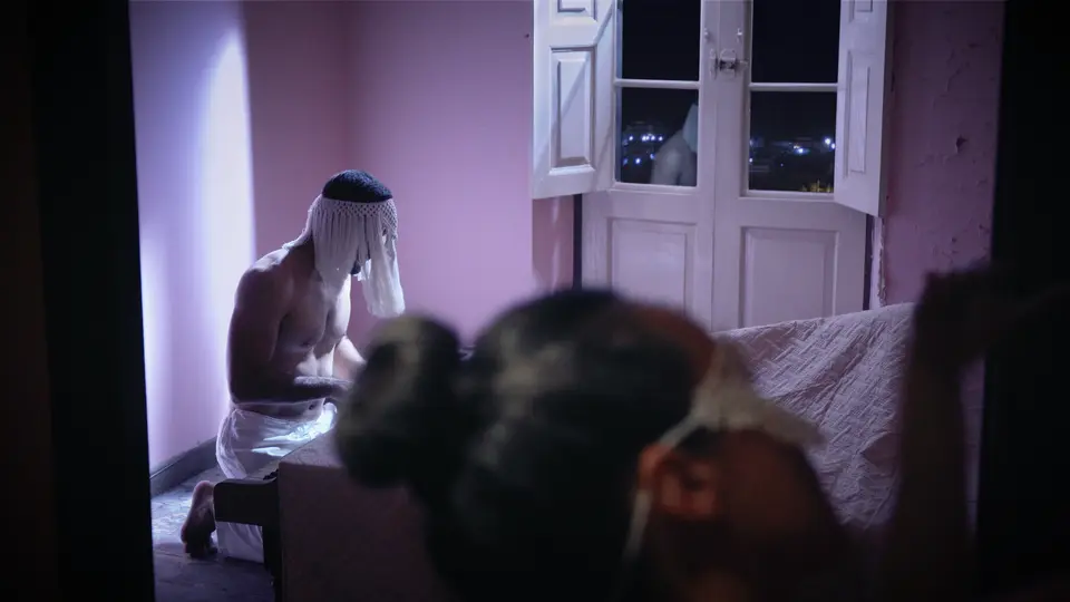 Fotograma del videoclip «Presentimiento»