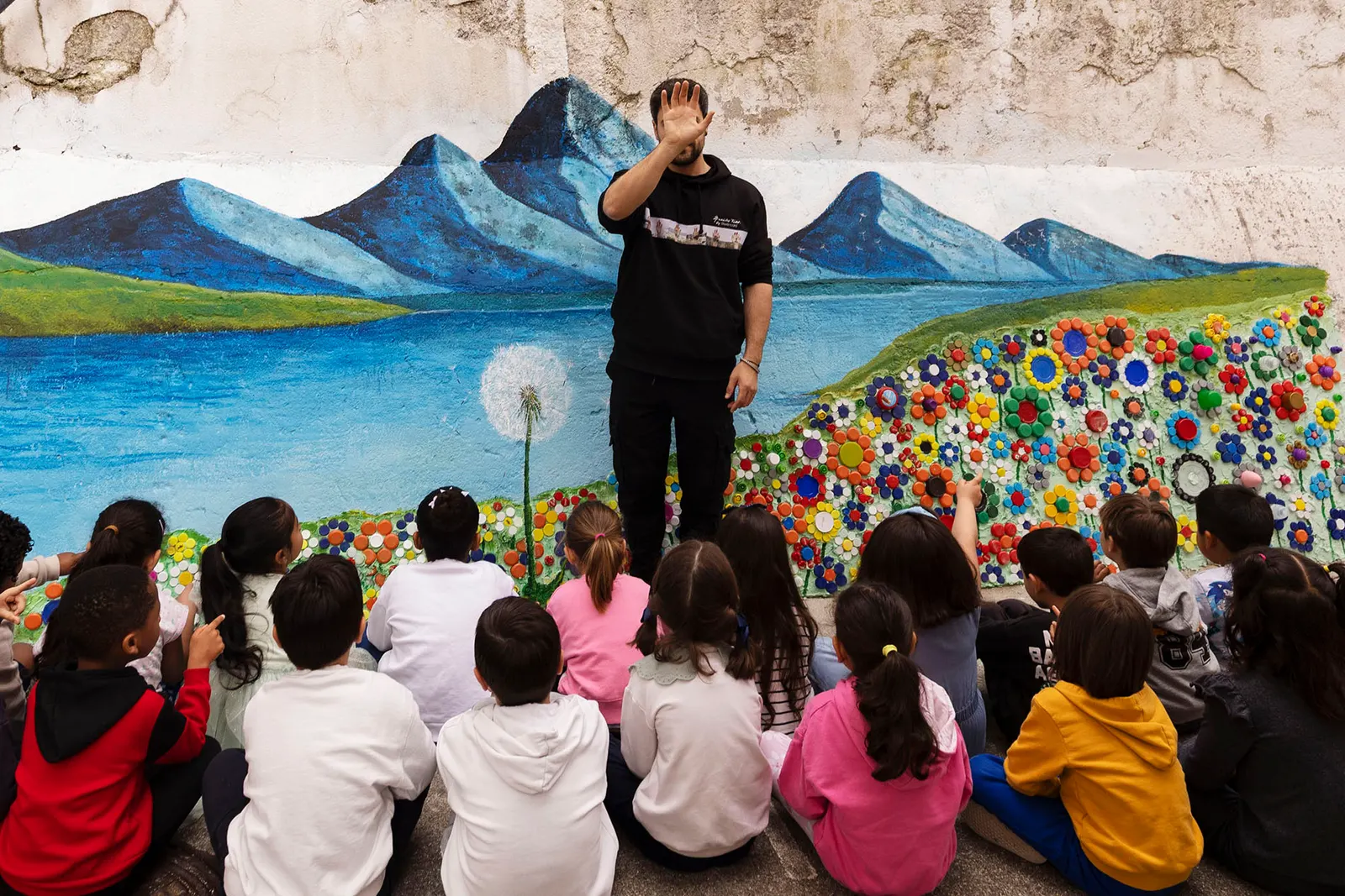 Mural workshop — Colegio San Roque — Schools · May 2025 (2/3)