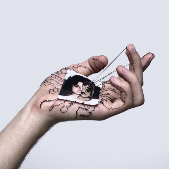 Ni conmigo ni sin mí, 02.